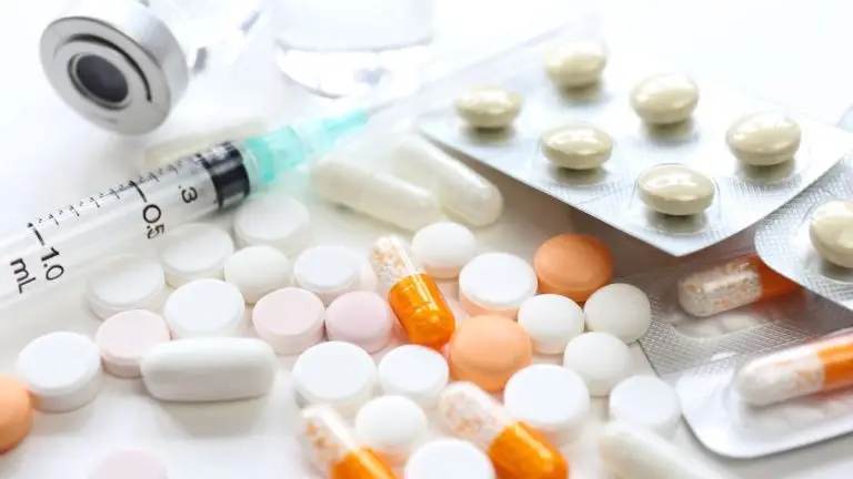 difference between detox and withdrawal